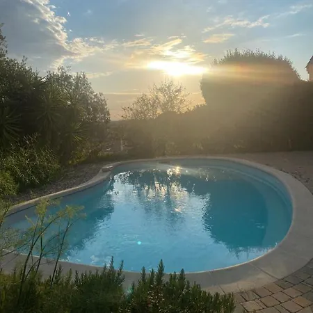 Jolie Avec Piscine 8 Couchages