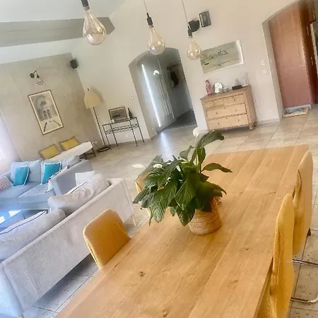 Jolie Avec Piscine 8 Couchages * Fréjus